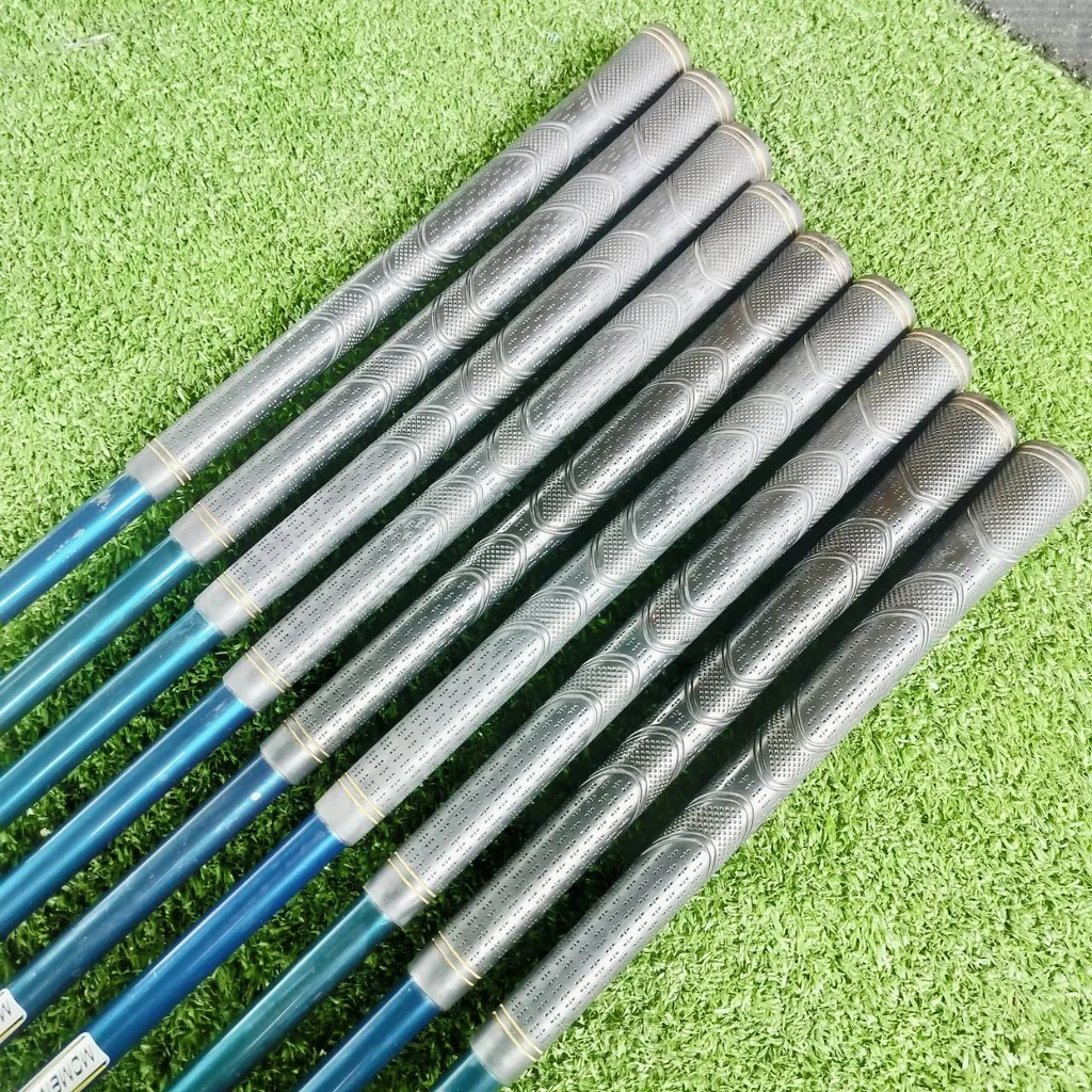 ชุดเหล็ก PROKENNEX MOMENTUM วัสดุ SUPER STEEL ตีนุ่มมาก และเด้งมากๆ ช่วยเรื่องระยะอย่างมาก รวมถึง CAVITY ที่ออกแบบมาให้ตีง่ายอย่างมาก ชดเชยความผิดพลาดสูง ตีตรง ตีไกลมาก ไม้กอล์ฟพรีเมี่ยมมือสอง ของแท้ By NakaraLuxurious