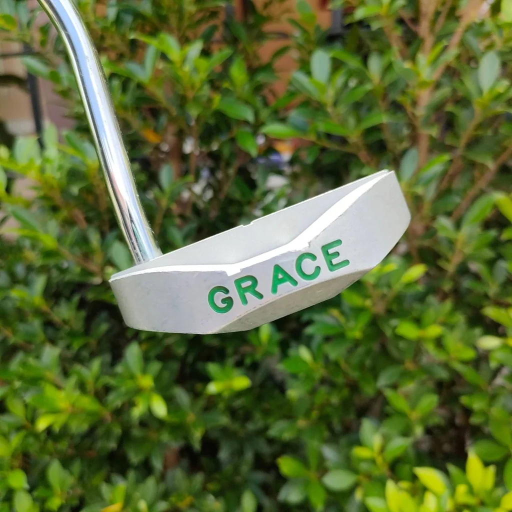 PUTTER GRACE AN-27 ก้าน BOBBY GRACE ความยาว 34 นิ้ว ถ่วงบนล่างน้ำหนักดีมากๆ หน้าแบบ MILLED เกาะไลน์มาก PUTTER GRACE AN-27 ก้าน BOBBY GRACE ความยาว 34 นิ้ว ถ่วงบนล่างน้ำหนักดีมากๆ หน้าแบบ MILLED เกาะไลน์มาก