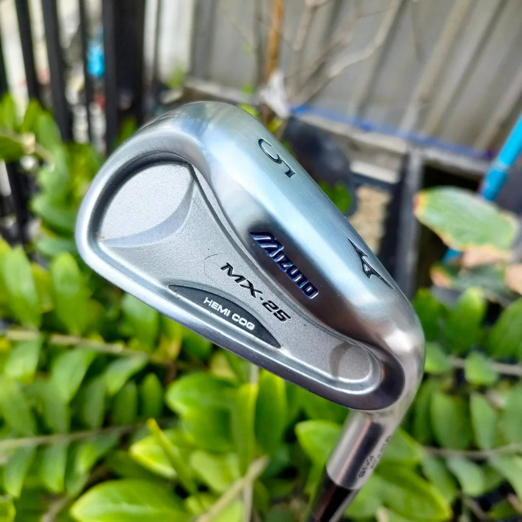 เหล็ก5 MIZUNO MX-25 HEMI COG ก้าน MX-25 FLEX R มือสองสภาพนางฟ้า เหล็กยาวตีง่าย สุดยอด FORGED ตีทั้งนุ่ม โดนง่าย ได้ระยะ แม่นยำที่สุด ไม้กอล์ฟพรีเมี่ยมมือสอง By NakaraLuxurious เหล็ก5 MIZUNO MX-25 HEMI COG ก้าน MX-25 FLEX R มือสองสภาพนางฟ้า เหล็กยาวตีง่าย สุดยอด FORGED ตีทั้งนุ่ม โดนง่าย ได้ระยะ แม่นยำที่สุด ไม้กอล์ฟพรีเมี่ยมมือสอง By NakaraLuxurious