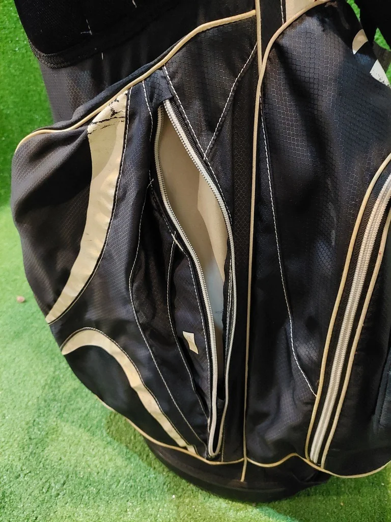 ถุงกอล์ฟขาตั้ง Taylormade ถุงกอล์ฟขาตั้ง Taylormade