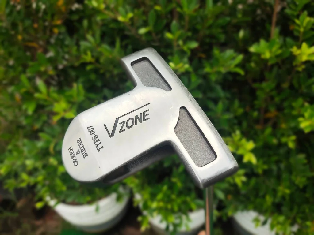 PUTTER VZONE TYPE-007 GREEN & BIRDIE ชดเชยสูง มี BALL และ เส้น เล็งง่ายแบบมากๆ น้ำหนักดี หน้าสัมผัสนุ่ม สภาพสวย PUTTER VZONE TYPE-007 GREEN & BIRDIE ชดเชยสูง มี BALL และ เส้น เล็งง่ายแบบมากๆ น้ำหนักดี หน้าสัมผัสนุ่ม สภาพสวย
