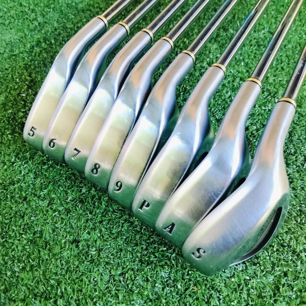 ชุดเหล็ก XXIO MX1000 เป็นเหล็ก FORGED พรีเมี่ยมแถวหน้าของญี่ปุ่น มี CAVITY ที่ลึกตีง่าย ได้ความนุ่มนวลเหนือชั้นของ FORGED วิถีลูกที่ดีที่สุด ไม้กอล์ฟพรีเมี่ยมมือสอง ของแท้ By NakaraLuxurious ชุดเหล็ก XXIO MX1000 เป็นเหล็ก FORGED พรีเมี่ยมแถวหน้าของญี่ปุ่น มี CAVITY ที่ลึกตีง่าย ได้ความนุ่มนวลเหนือชั้นของ FORGED วิถีลูกที่ดีที่สุด ไม้กอล์ฟพรีเมี่ยมมือสอง ของแท้ By NakaraLuxurious