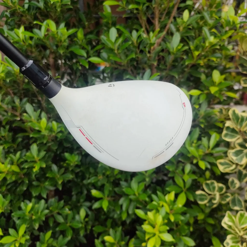 FW3 TAYLORMADE R11 ก้าน FUJIKURA MOTORE FLEX R องศา 15.5 ตีไกลมากๆ ตีง่าย ปรับจูนได้หลายจุดครับ FW3 TAYLORMADE R11 ก้าน FUJIKURA MOTORE FLEX R องศา 15.5 ตีไกลมากๆ ตีง่าย ปรับจูนได้หลายจุดครับ