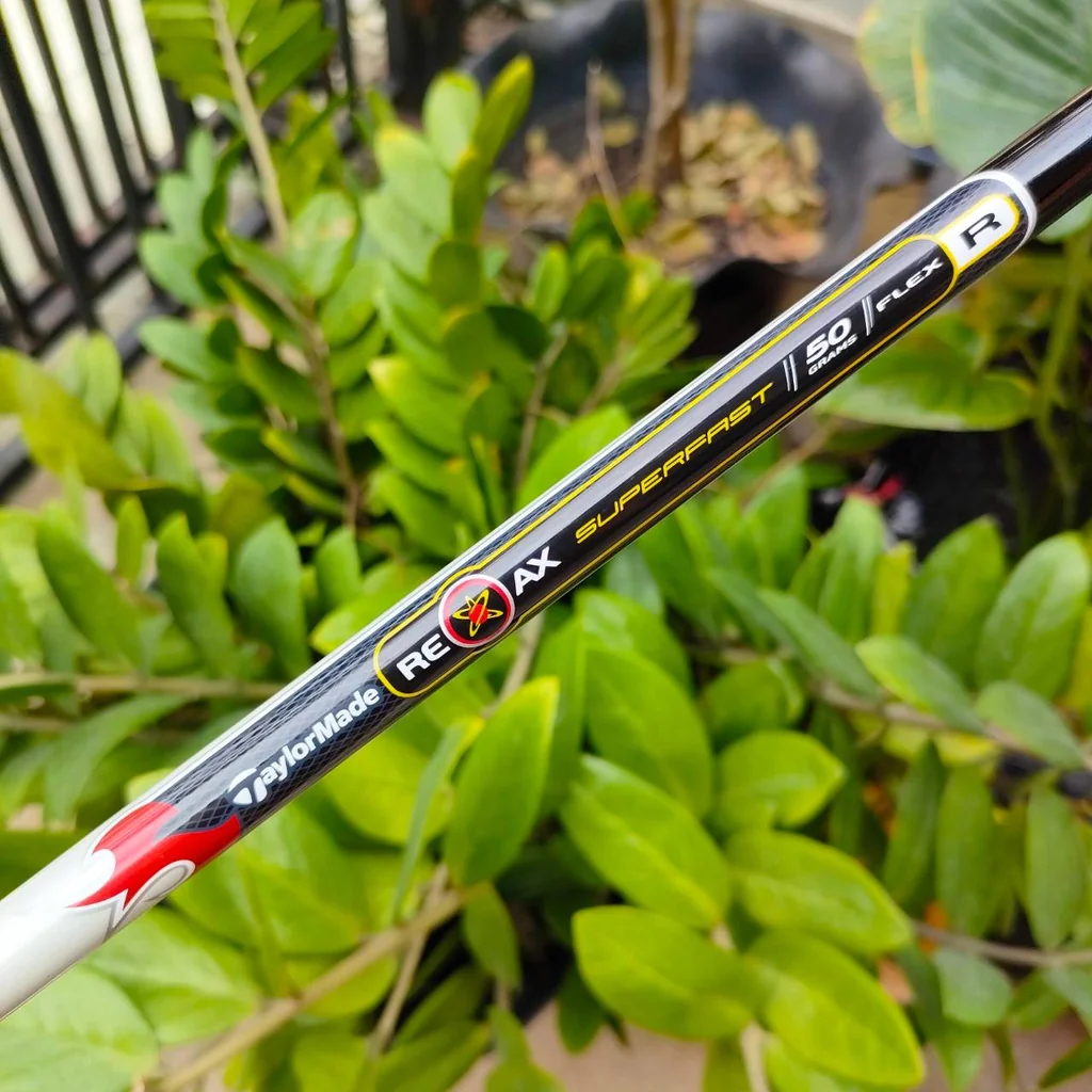 ** ไม้กอล์ฟสำหรับท่านที่ถนัดซ้าย ** FW3 TAYLORMADE BURNER องศา 15 ก้าน RE*AX SUPERFAST FLEX R กระดองเคฟล่า ดีไซน์เป็นตัว V ทำให้ชดเชยความผิดพลาดได้สูงมาก ไม้กอล์ฟมือสอง ของแท้ BY NakaraLuxurious ** ไม้กอล์ฟสำหรับท่านที่ถนัดซ้าย ** FW3 TAYLORMADE BURNER องศา 15 ก้าน RE*AX SUPERFAST FLEX R กระดองเคฟล่า ดีไซน์เป็นตัว V ทำให้ชดเชยความผิดพลาดได้สูงมาก ไม้กอล์ฟมือสอง ของแท้ BY NakaraLuxurious