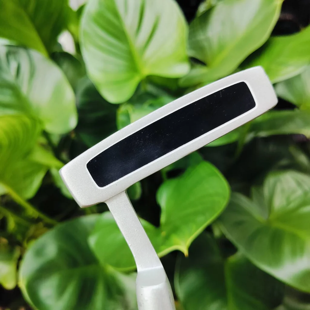PUTTER COUGAR TAIWAN ความยาว 36 นิ้ว กริพแบบนุ่มใหญ่ SUPER STROKE ไม้กอล์ฟพรีเมี่ยมมือสอง ของแท้ By NakaraLuxurious PUTTER COUGAR TAIWAN ความยาว 36 นิ้ว กริพแบบนุ่มใหญ่ SUPER STROKE ไม้กอล์ฟพรีเมี่ยมมือสอง ของแท้ By NakaraLuxurious