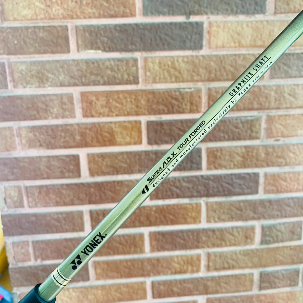 Putter Yonex Super A.D.X. Tour Forged** ความยาว 34 นิ้ว ฟีลลิ่งนุ่มนวลชวนฝัน ควบคุมน้ำหนักและทิศทางได้แม่นยำดั่งใจสั่ง! Putter Yonex Super A.D.X. Tour Forged** ความยาว 34 นิ้ว ฟีลลิ่งนุ่มนวลชวนฝัน ควบคุมน้ำหนักและทิศทางได้แม่นยำดั่งใจสั่ง!