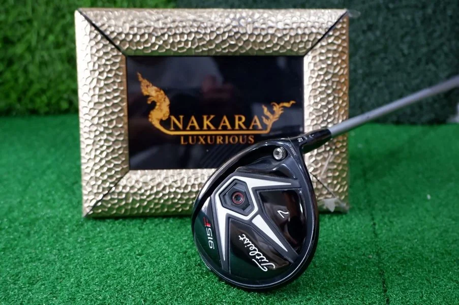 FAIRWAY 7 TITLELIST 915 F FAIRWAY 7 TITLELIST 915 F