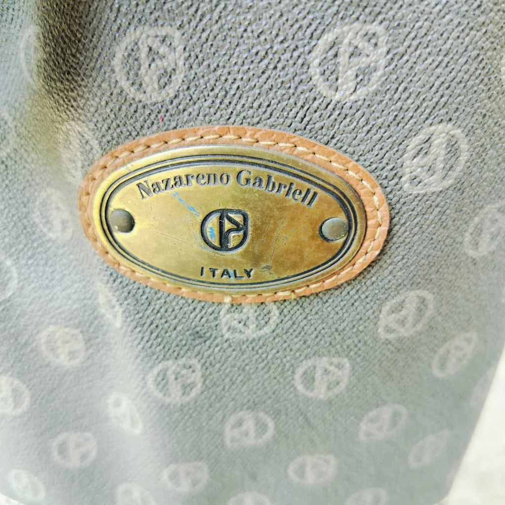 Italian Fashion Brands: Nazareno Gabrielli leather golf bag ถุงกอล์ฟแบรนด์เนม วินเทจสุดหรู ของแท้ หนังแท้ มือสอง ค่ะ ราคาปกติแพงมากๆ หายากมาก Italian Fashion Brands: Nazareno Gabrielli leather golf bag ถุงกอล์ฟแบรนด์เนม วินเทจสุดหรู ของแท้ หนังแท้ มือสอง ค่ะ ราคาปกติแพงมากๆ หายากมาก
