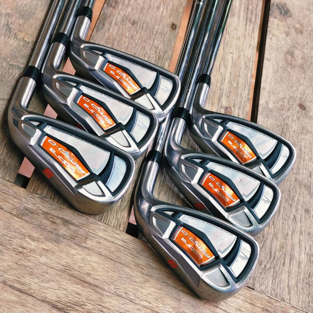 Iron Set Cobra AMP-D ปรับสมดุลวัสดุขั้นเทพ ตีไกล ทะลุทะลวง! ชดเชยความผิดพลาดได้สูงมาก** Iron Set Cobra AMP-D ปรับสมดุลวัสดุขั้นเทพ ตีไกล ทะลุทะลวง! ชดเชยความผิดพลาดได้สูงมาก**
