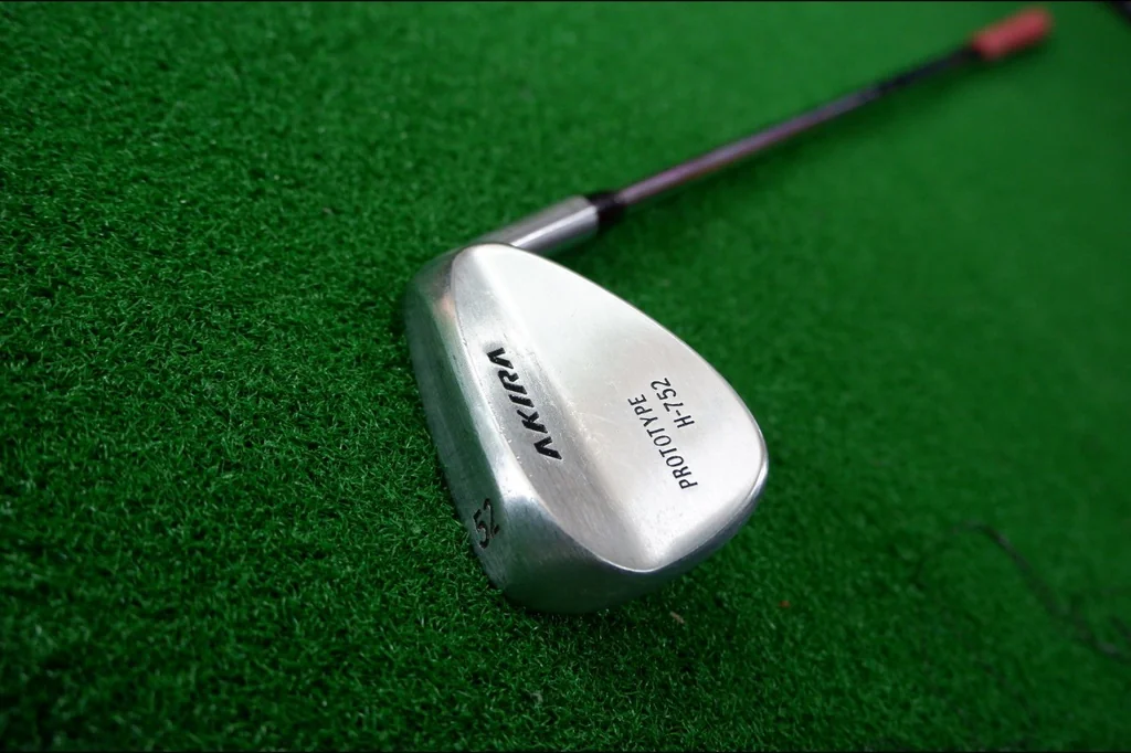 WEDGE 52 AKIRA PROTOTYPE H-752