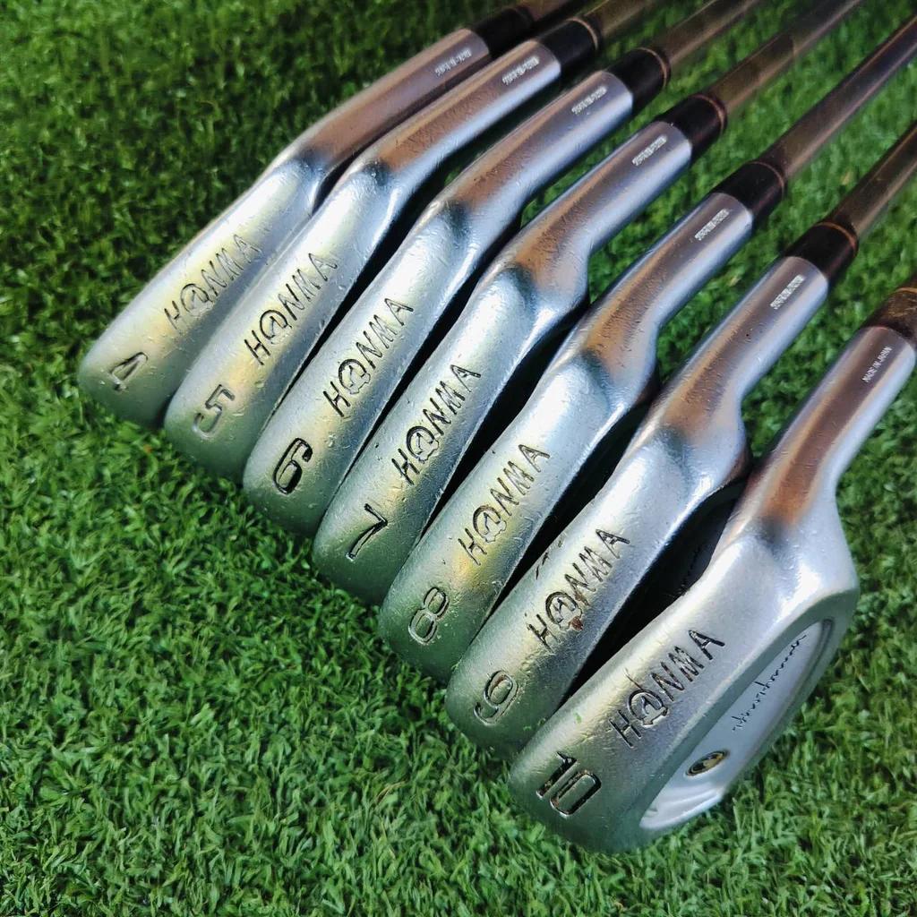 ชุดเหล็ก HONMA-LB 708 H & F CAVITY รุ่นดังอีกรุ่น เหล็ก FORGED JAPAN SAKATA ตีง่ายมาก ได้ฟีลลิ่งนุ่มนวล ใบไม่ใหญ่ ให้สปินได้ดีมาก ไม้กอล์ฟพรีเมี่ยมมือสอง ของแท้ By NakaraLuxurious ชุดเหล็ก HONMA-LB 708 H & F CAVITY รุ่นดังอีกรุ่น เหล็ก FORGED JAPAN SAKATA ตีง่ายมาก ได้ฟีลลิ่งนุ่มนวล ใบไม่ใหญ่ ให้สปินได้ดีมาก ไม้กอล์ฟพรีเมี่ยมมือสอง ของแท้ By NakaraLuxurious