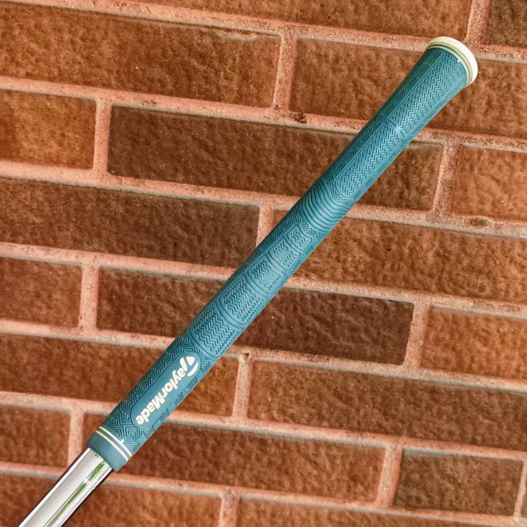 Iron Set Cobra AMP-D ปรับสมดุลวัสดุขั้นเทพ ตีไกล ทะลุทะลวง! ชดเชยความผิดพลาดได้สูงมาก** Iron Set Cobra AMP-D ปรับสมดุลวัสดุขั้นเทพ ตีไกล ทะลุทะลวง! ชดเชยความผิดพลาดได้สูงมาก**