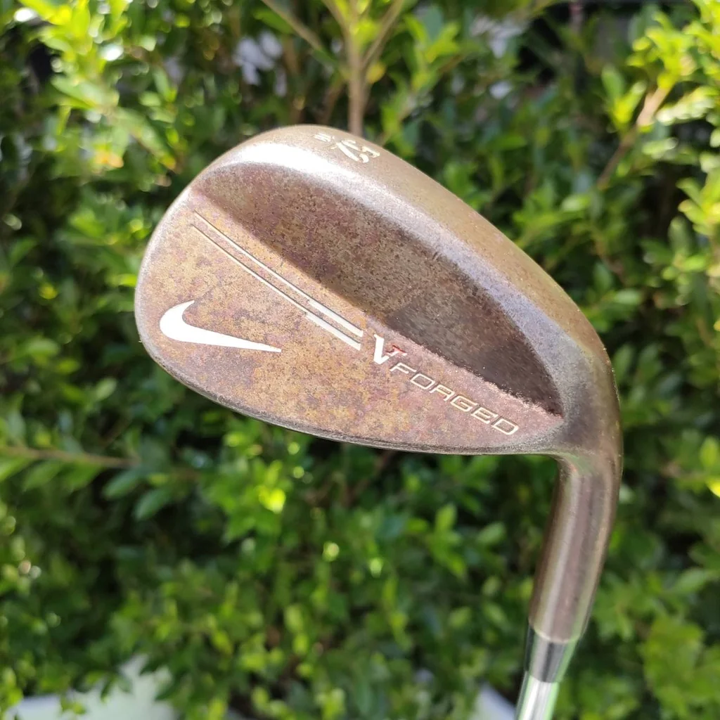 WEDGE NIKE VR FORGED องศา 52 BOUNCE 10 เนื้อเหล็กนุ่มแท้ สนิม สปินจัด ความรู้สึกดีมาก ตกหยุดถอยหลังแน่นอน!!! WEDGE NIKE VR FORGED องศา 52 BOUNCE 10 เนื้อเหล็กนุ่มแท้ สนิม สปินจัด ความรู้สึกดีมาก ตกหยุดถอยหลังแน่นอน!!!
