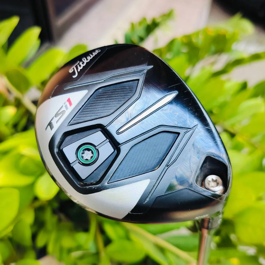 U5 Titleist TSi1 องศา 23 ก้าน TSP299 50 Flex R ค่า MOI สูง ให้ความเสถียร และ ความเร็วสูงจากทั่วทั้งหน้าไม้ ชดเชยความผิดพลาดสูง และ ตีไกลขึ้น ไม้กอล์ฟพรีเมี่ยมมือสอง ของแท้ By NakaraLuxurious U5 Titleist TSi1 องศา 23 ก้าน TSP299 50 Flex R ค่า MOI สูง ให้ความเสถียร และ ความเร็วสูงจากทั่วทั้งหน้าไม้ ชดเชยความผิดพลาดสูง และ ตีไกลขึ้น ไม้กอล์ฟพรีเมี่ยมมือสอง ของแท้ By NakaraLuxurious