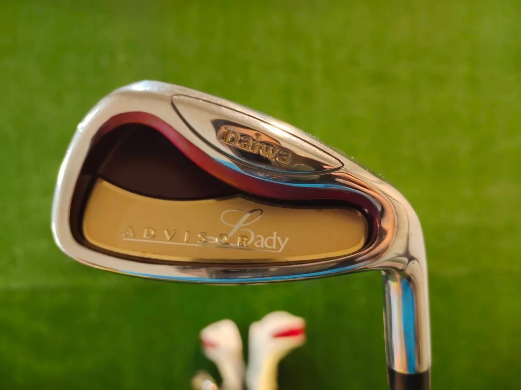 ไม้กอล์ฟระดับพรีเมี่ยมครบชุด สำหรับสุภาพสตรี DAIWA ADVISOR LADY ไม้กอล์ฟระดับพรีเมี่ยมครบชุด สำหรับสุภาพสตรี DAIWA ADVISOR LADY