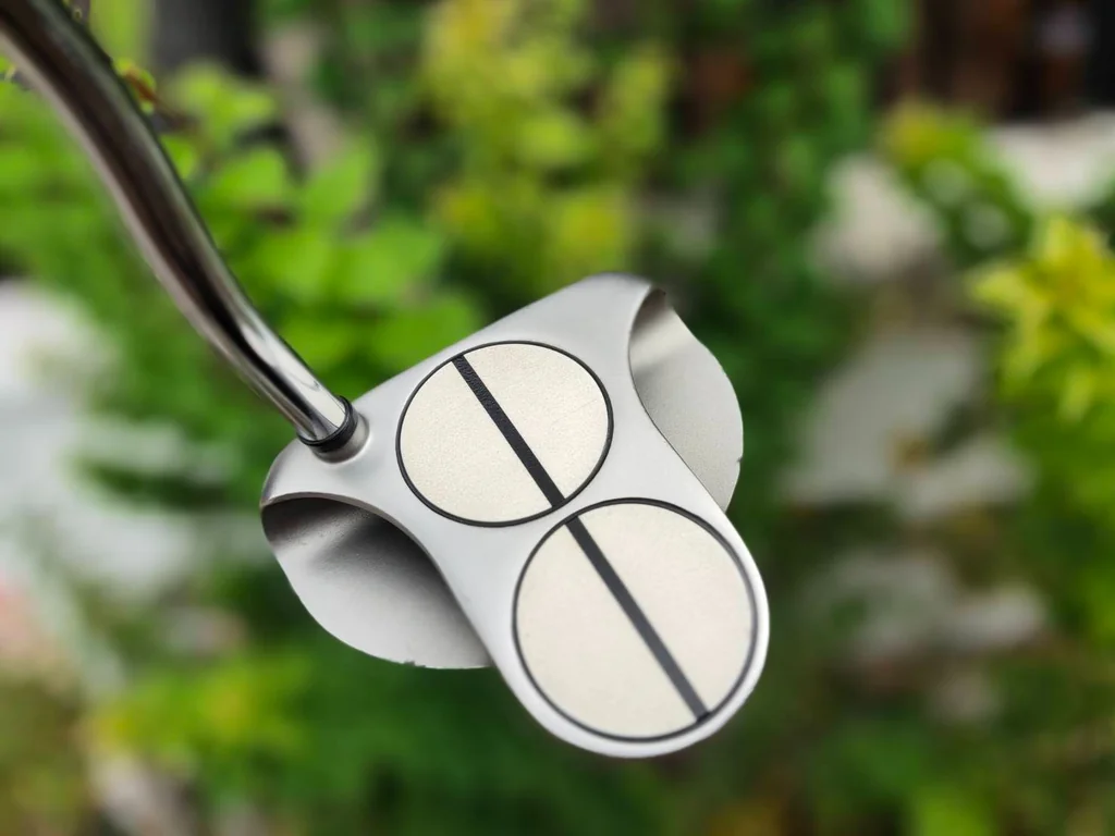 PUTTER ODYSSEY TWO-BALL WHITE HOT XG มีเส้นเล็ง PUTTER ODYSSEY TWO-BALL WHITE HOT XG มีเส้นเล็ง