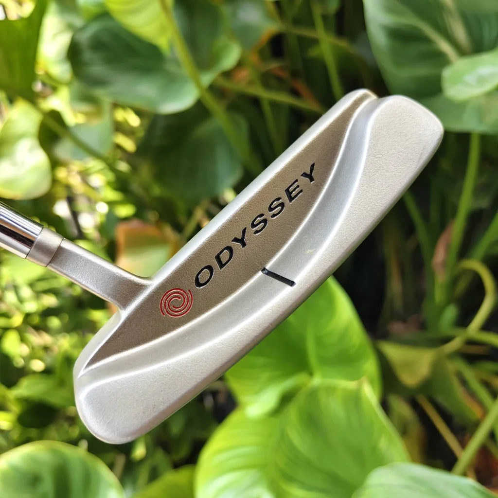 PUTTER Odyssey White Hot #2 ให้ความรู้สึก (feel) เสียง (sound) ที่ยอดเยี่ยมและสม่ำเสมอ PUTTER Odyssey White Hot #2 ให้ความรู้สึก (feel) เสียง (sound) ที่ยอดเยี่ยมและสม่ำเสมอ