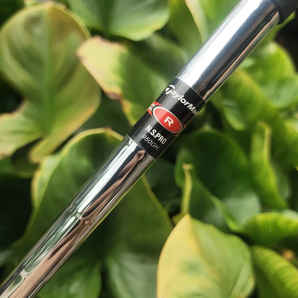 เหล็ก 4 Taylormade R9 เพิ่มพื้นที่ COR (Coefficient of Restitution) ให้กว้างขึ้นถึง 10% เหล็ก 4 Taylormade R9 เพิ่มพื้นที่ COR (Coefficient of Restitution) ให้กว้างขึ้นถึง 10%