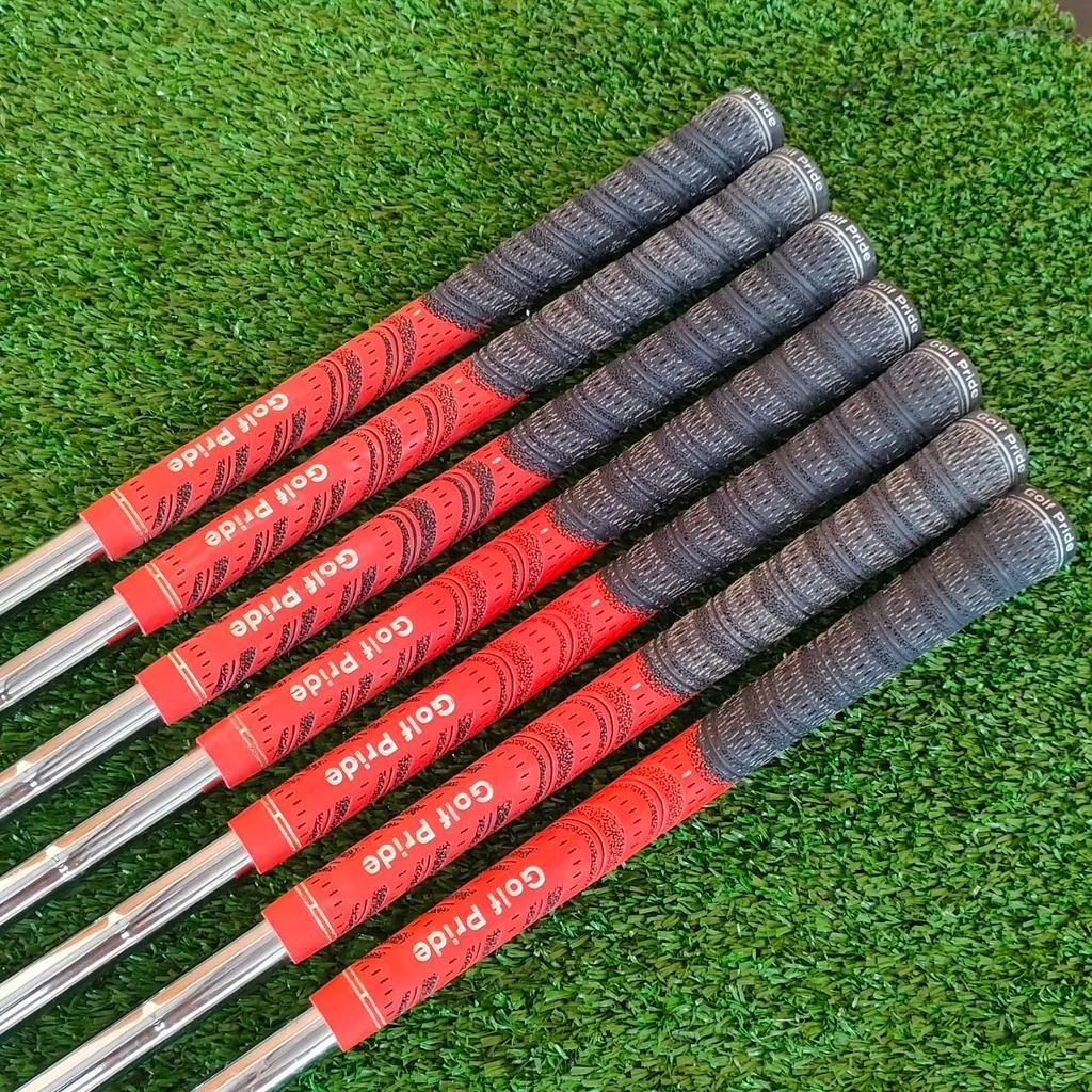 ชุดเหล็ก Taylormade Tour Preferred CB Forged มีเหล็ก 4-9 เเละ PW ชุดนี้เป็นเหล็ก FORGED แท้ๆ และมี CAVITY BACK ทำให้ตีง่ายมาก วัสดุพรีเมี่ยม ก้านเหล็ก Dynamic Gold S200 กริพ GOLF PRIDE เปลี่ยนใหม่ทั้งชุด!!! ไม้กอล์ฟมือสอง ของแท้ BY NakaraLuxurious ชุดเหล็ก Taylormade Tour Preferred CB Forged มีเหล็ก 4-9 เเละ PW ชุดนี้เป็นเหล็ก FORGED แท้ๆ และมี CAVITY BACK ทำให้ตีง่ายมาก วัสดุพรีเมี่ยม ก้านเหล็ก Dynamic Gold S200 กริพ GOLF PRIDE เปลี่ยนใหม่ทั้งชุด!!! ไม้กอล์ฟมือสอง ของแท้ BY NakaraLuxurious