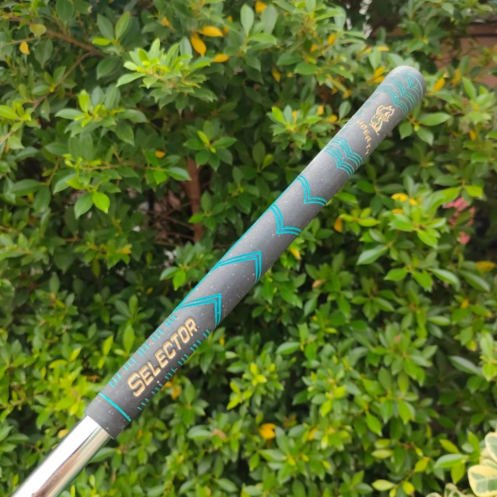WEDGE BOB ของใหม่!! องศา 60 ก้าน GOLF DESIGN FLEX WEDGE SOLE แบบพิเศษมากๆ และใบใหญ่พิเศษ ช่วยให้ชิพได้ดีมาก!! ไม้กอล์ฟมือหนึ่ง ของแท้ BY NakaraLuxurious WEDGE BOB ของใหม่!! องศา 60 ก้าน GOLF DESIGN FLEX WEDGE SOLE แบบพิเศษมากๆ และใบใหญ่พิเศษ ช่วยให้ชิพได้ดีมาก!! ไม้กอล์ฟมือหนึ่ง ของแท้ BY NakaraLuxurious