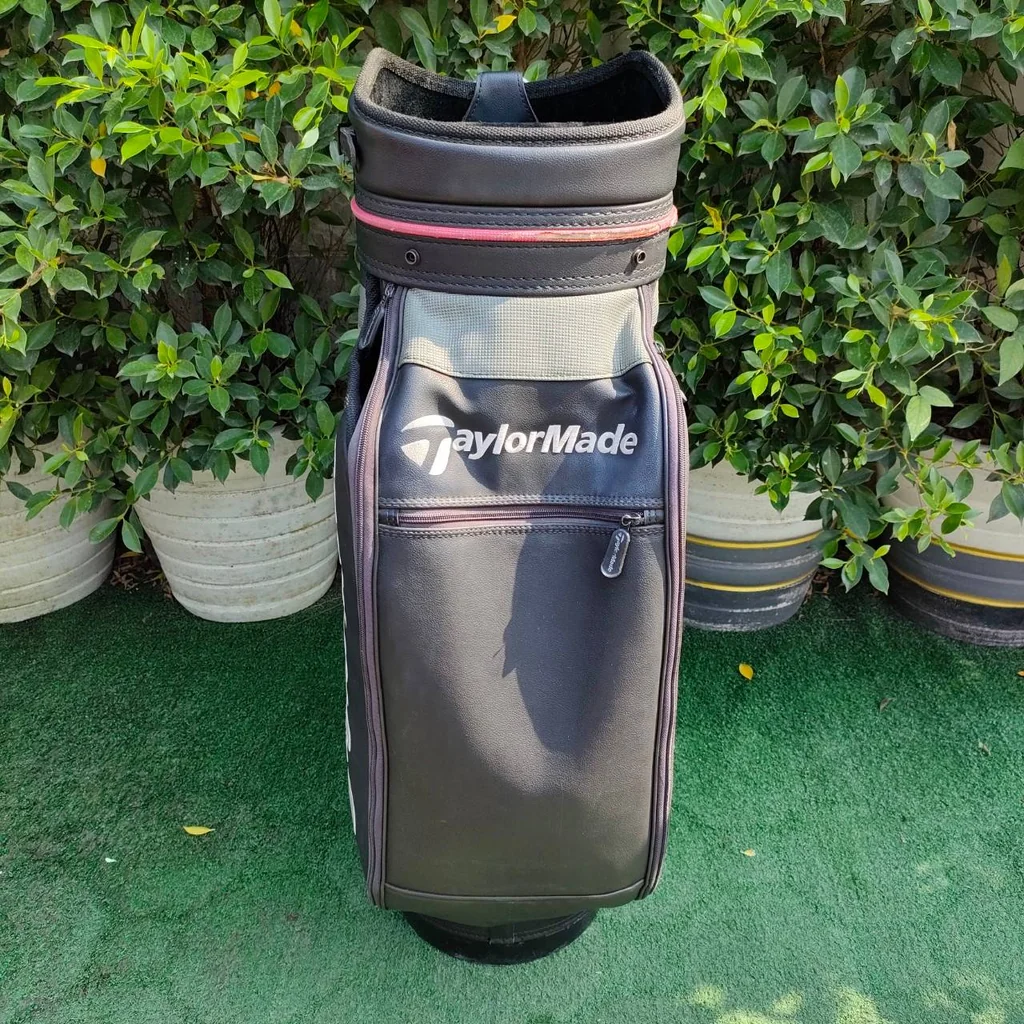 ถุงกอล์ฟ TAYLORMADE มือสอง ถุง TOUR ใบใหญ่ คุ้มค่าสุดๆ ถุงกอล์ฟ TAYLORMADE มือสอง ถุง TOUR ใบใหญ่ คุ้มค่าสุดๆ