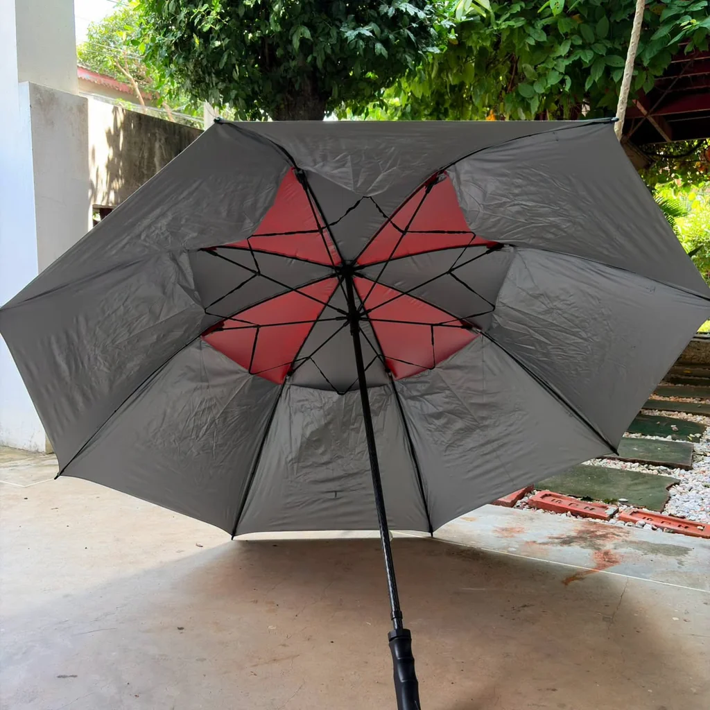 UMBRELLA: ร่มกอล์ฟพรีเมียม Neolight สีดำ-แดง กันแดดสนิท กันฝนสู้ลมแรงได้สบาย UMBRELLA: ร่มกอล์ฟพรีเมียม Neolight สีดำ-แดง กันแดดสนิท กันฝนสู้ลมแรงได้สบาย