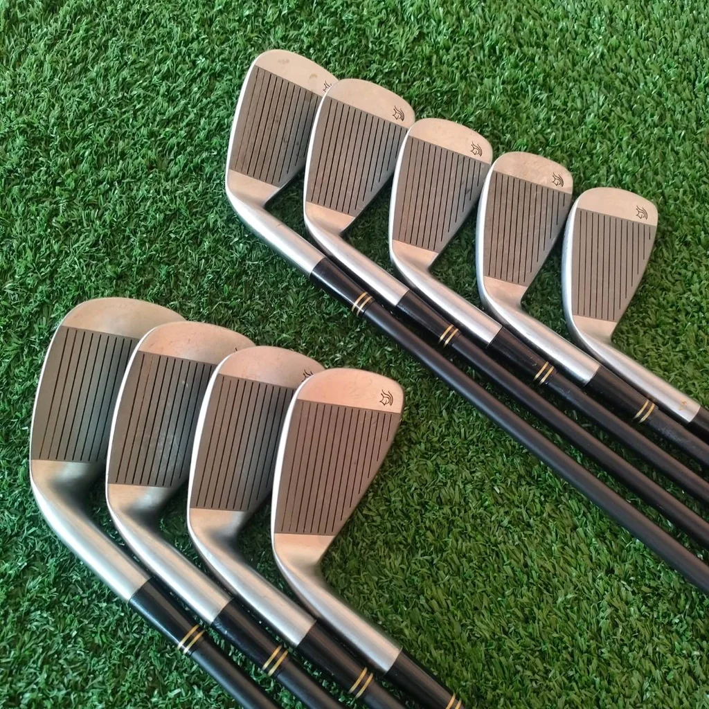 ชุดเหล็ก GARY PLAYER BLACK KNIGHT ของใหม่!! มีเหล็ก 3-9 เเละ PW SW ก้าน BLACK KNIGHT FLEX R ไม้กอล์ฟมือหนึ่ง ของแท้ BY NakaraLuxurious ชุดเหล็ก GARY PLAYER BLACK KNIGHT ของใหม่!! มีเหล็ก 3-9 เเละ PW SW ก้าน BLACK KNIGHT FLEX R ไม้กอล์ฟมือหนึ่ง ของแท้ BY NakaraLuxurious