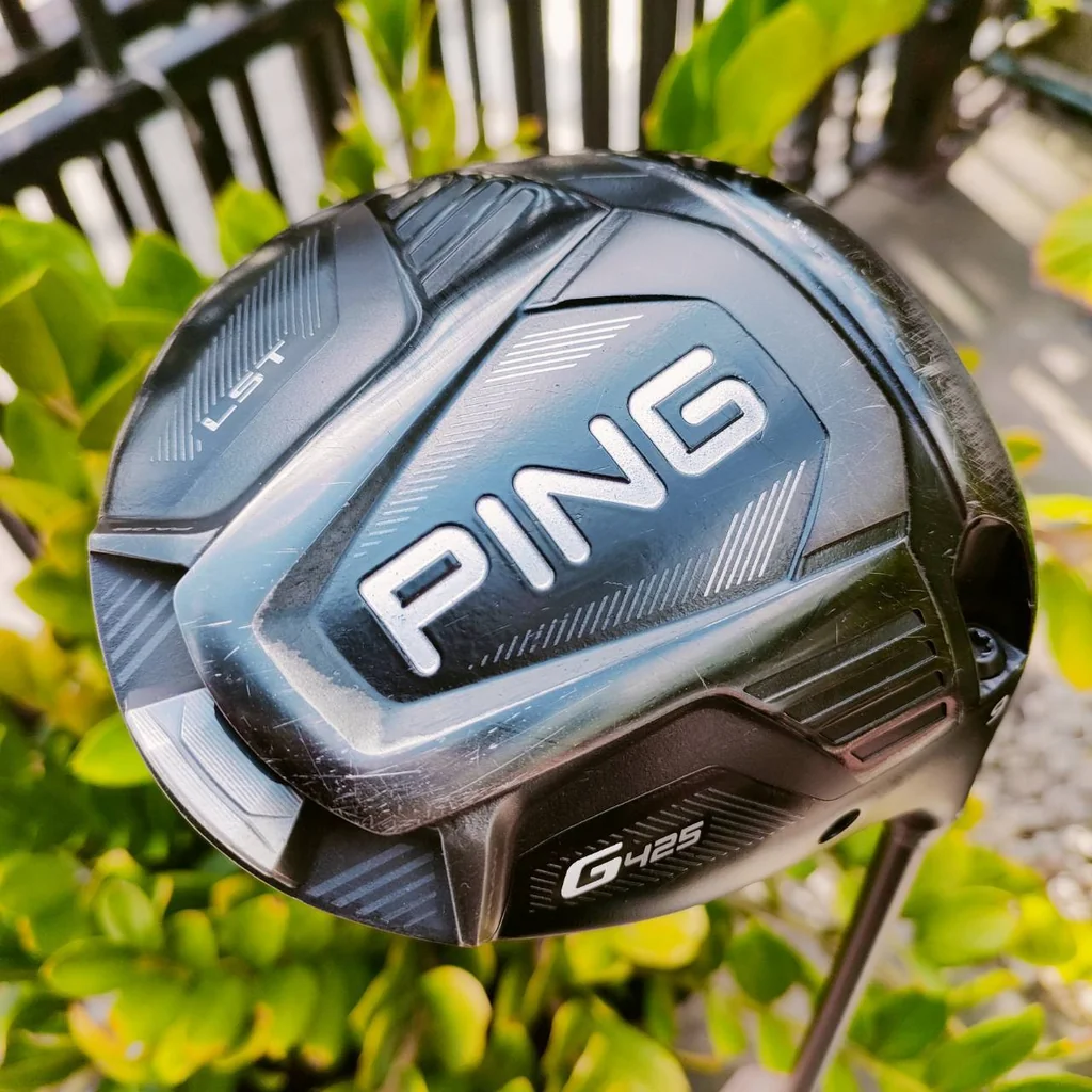 Driver PING G425 LST องศา 9 ก้านโหดกับหัวตัวแรง เพรียวขึ้น สำหรับท่านที่ชอบเร่งสปีดหัวไม้ ลดอัตราสปินอย่างมาก บอดี้ทำจาก 811 Titanium ส่วนแผ่นหน้าทำจาก FORGED T9S+Titanuim ไม้กอล์ฟพรีเมี่ยมมือสอง ของแท้ By NakaraLuxurious Driver PING G425 LST องศา 9 ก้านโหดกับหัวตัวแรง เพรียวขึ้น สำหรับท่านที่ชอบเร่งสปีดหัวไม้ ลดอัตราสปินอย่างมาก บอดี้ทำจาก 811 Titanium ส่วนแผ่นหน้าทำจาก FORGED T9S+Titanuim ไม้กอล์ฟพรีเมี่ยมมือสอง ของแท้ By NakaraLuxurious