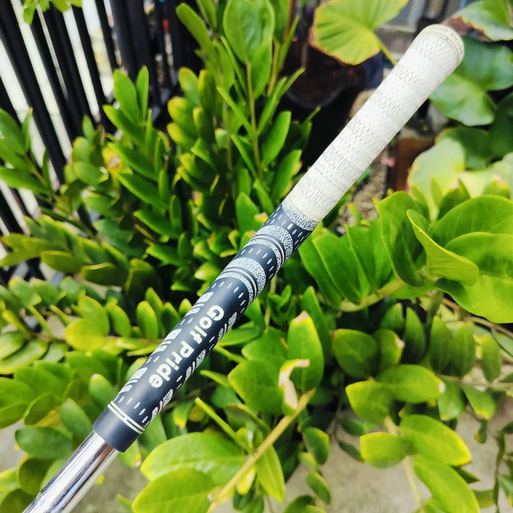 WEDGE Callaway FORGED องศา 58 BOUNCE 9 กริพ GOLD PRIDE ให้ฟีลลิ่งเข้าบอลที่แน่น วางระยะได้ดี สปินดีมากตกหยุดๆเลย ไม้กอล์ฟพรีเมี่ยมมือสอง ของแท้ By NakaraLuxurious