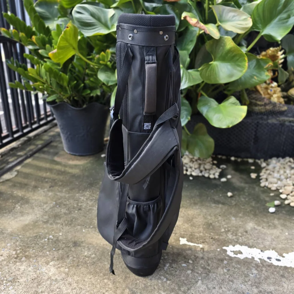 Golf stand bag - INESIS Ultralight ถุงกอล์ฟมีขาตั้งน้ำหนักเบาเป็นพิเศษจากอิเนซิส Golf stand bag - INESIS Ultralight ถุงกอล์ฟมีขาตั้งน้ำหนักเบาเป็นพิเศษจากอิเนซิส
