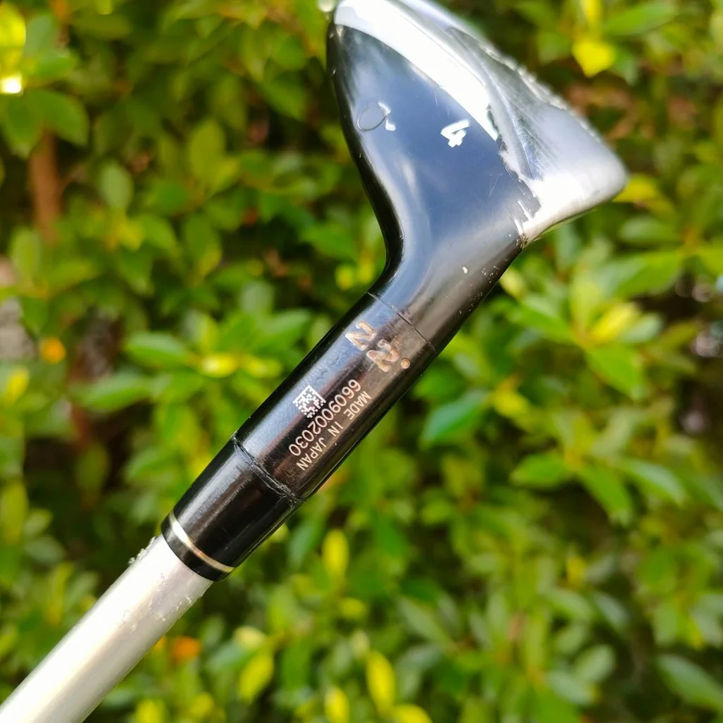 HYBRID 4 CALLAWAY XHOT องศา 22 ก้าน XHOT FLEX SR เป็นไฮบริดที่ตีมันส์!! และตีง่ายในตัว ออกแบบได้ดีมาก สอดพื้นได้ดี!! ไม้กอล์ฟมือสอง ของแท้ BY NakaraLuxurious HYBRID 4 CALLAWAY XHOT องศา 22 ก้าน XHOT FLEX SR เป็นไฮบริดที่ตีมันส์!! และตีง่ายในตัว ออกแบบได้ดีมาก สอดพื้นได้ดี!! ไม้กอล์ฟมือสอง ของแท้ BY NakaraLuxurious