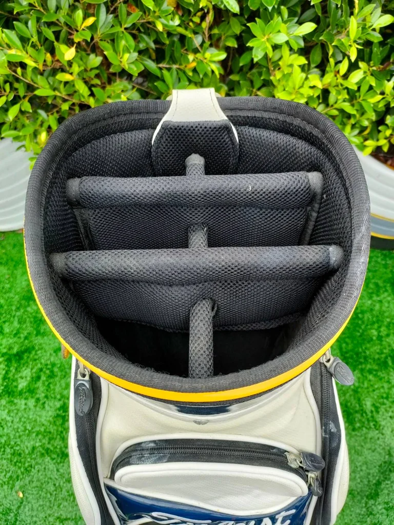 ถุงกอล์ฟ Titleist ถุงกอล์ฟ Titleist