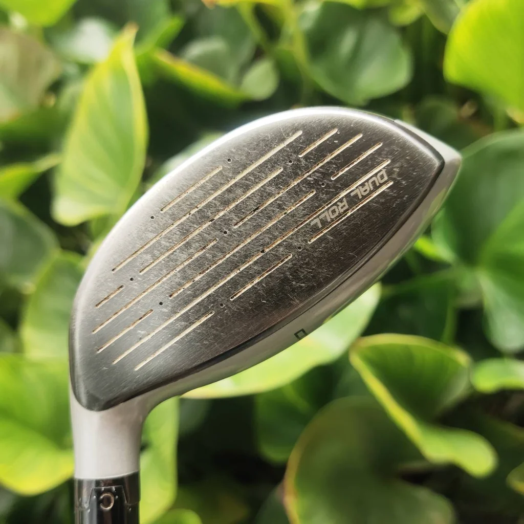 3-Wood COBRA AMP Dual Roll Face ช่วยให้ลูกพุ่งตรง ตีง่ายทุกมุมหน้าไม้ 3-Wood COBRA AMP Dual Roll Face ช่วยให้ลูกพุ่งตรง ตีง่ายทุกมุมหน้าไม้