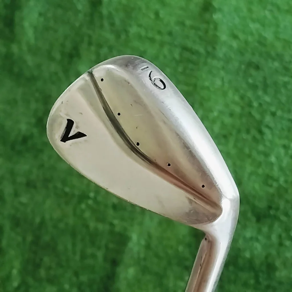 ลดพิเศษ!!! เหล็ก 9 V SERIES ตีดีมากๆ ก้านเหล็ก TRUE TEMPER FLEX R เข้าบอลแน่น นุ่ม และสปินดีมากๆ ไม้กอล์ฟพรีเมี่ยมมือสอง ของแท้ By NakaraLuxurious ลดพิเศษ!!! เหล็ก 9 V SERIES ตีดีมากๆ ก้านเหล็ก TRUE TEMPER FLEX R เข้าบอลแน่น นุ่ม และสปินดีมากๆ ไม้กอล์ฟพรีเมี่ยมมือสอง ของแท้ By NakaraLuxurious