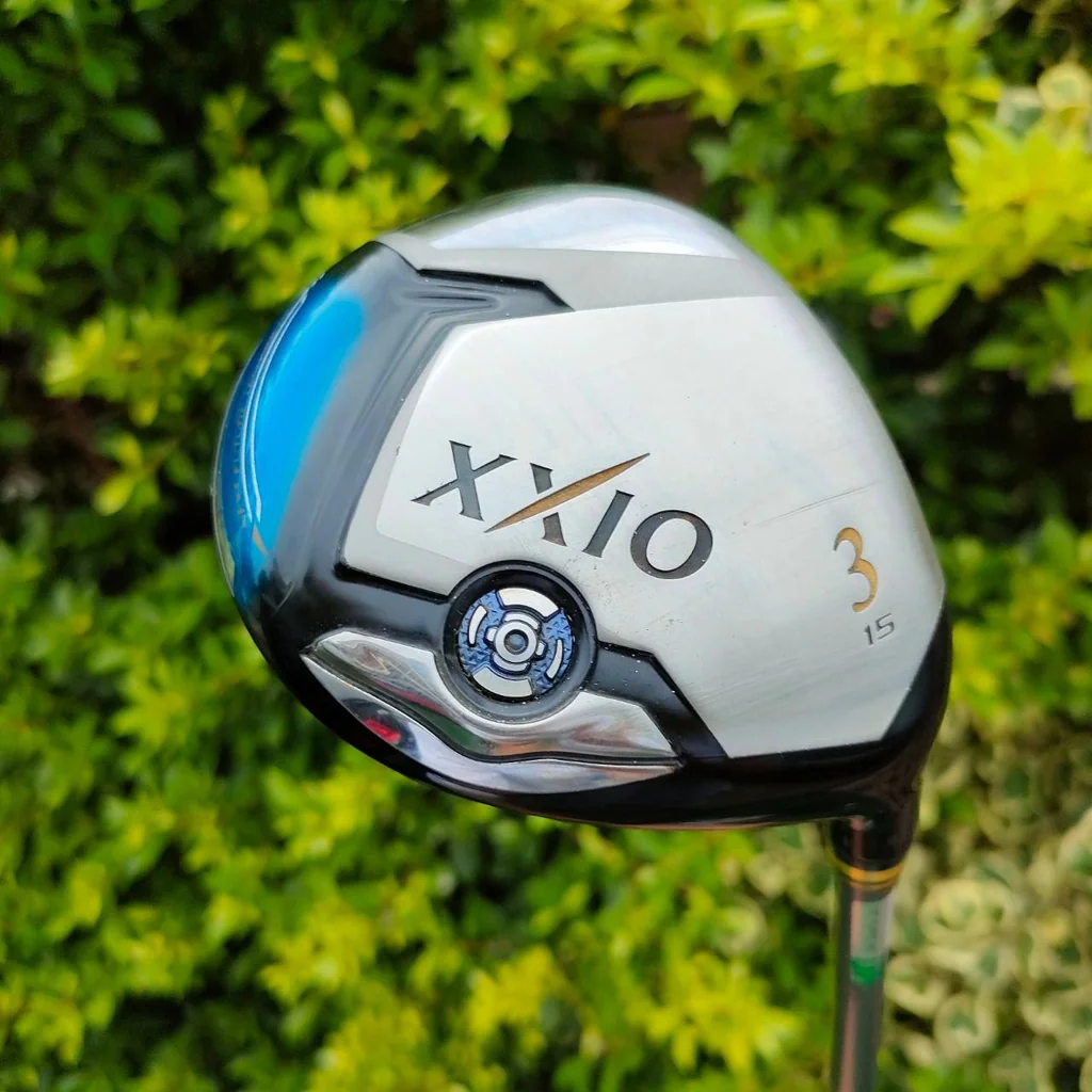 FW3 XXIO องศา 15 ก้าน MP700 FLEX R เป็น Fairway ที่ตีแล้วสบายใจ ตีโดนง่าย มั่นใจกล้าตี และเวลาโดน ให้ความรู้สึกพิเศษ เสียงเพราะมาก!!! ไม้กอล์ฟมือสอง ของแท้ BY NakaraLuxurious FW3 XXIO องศา 15 ก้าน MP700 FLEX R เป็น Fairway ที่ตีแล้วสบายใจ ตีโดนง่าย มั่นใจกล้าตี และเวลาโดน ให้ความรู้สึกพิเศษ เสียงเพราะมาก!!! ไม้กอล์ฟมือสอง ของแท้ BY NakaraLuxurious