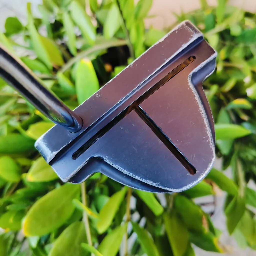 PUTTER MIZUNO BETTINARDI A02 เป็นพัตเตอร์ระดับมาสเตอร์ ยาว 34 นิ้ว หน้า MILLED ของ BETTINARD สุดเฉียบ เกาะไลน์อย่างมาก ไม้กอล์ฟพรีเมี่ยมมือสอง ของแท้ By NakaraLuxurious PUTTER MIZUNO BETTINARDI A02 เป็นพัตเตอร์ระดับมาสเตอร์ ยาว 34 นิ้ว หน้า MILLED ของ BETTINARD สุดเฉียบ เกาะไลน์อย่างมาก ไม้กอล์ฟพรีเมี่ยมมือสอง ของแท้ By NakaraLuxurious