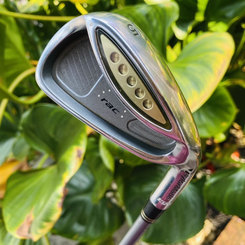 เหล็ก 5 TaylorMade RAC CGB ก้าน TaylorMade M.A.S.2 Plus Flex R "ง่าย" และ "ไกล" ในเหล็กชิ้นเดียว เหล็ก 5 TaylorMade RAC CGB ก้าน TaylorMade M.A.S.2 Plus Flex R "ง่าย" และ "ไกล" ในเหล็กชิ้นเดียว