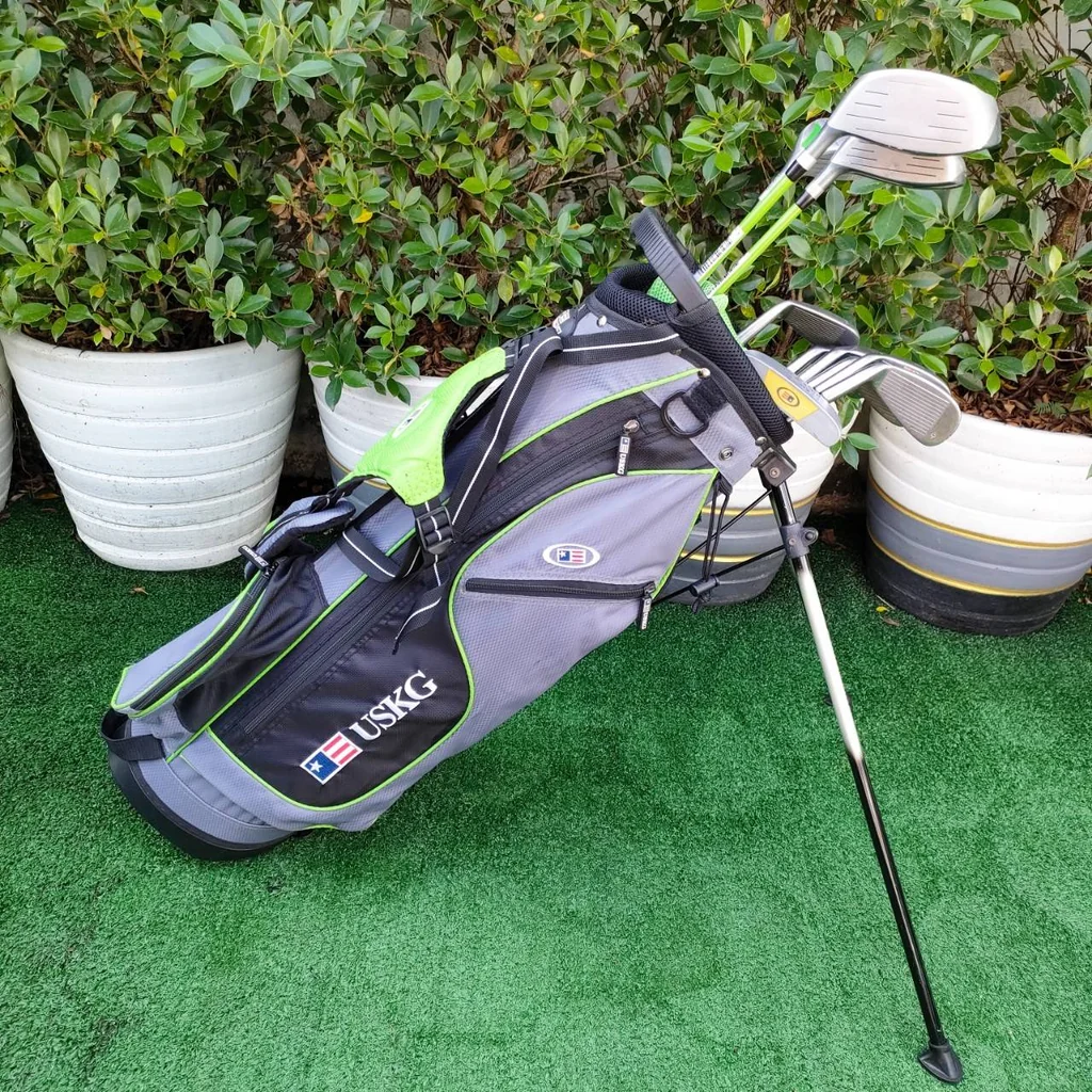 ชุดไม้กอล์ฟสำหรับเด็ก U.S. KIDS GOLF 57″ ความสูง : 57-60 นิ้ว หรือ 144-152 เซนติเมตร ชุดไม้กอล์ฟสำหรับเด็ก U.S. KIDS GOLF 57″ ความสูง : 57-60 นิ้ว หรือ 144-152 เซนติเมตร