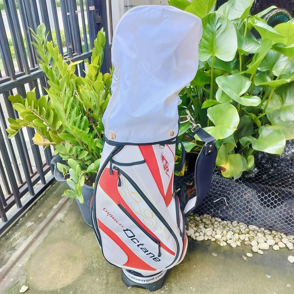 ถุงกอล์ฟ Callaway DIABLO OCTANE ถุงของแท้ มือสอง สภาพตามรูปเลยค่ะ ถุงกอล์ฟ Callaway DIABLO OCTANE ถุงของแท้ มือสอง สภาพตามรูปเลยค่ะ