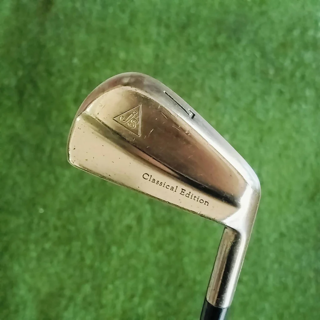 ชุดเหล็ก BRIDGESTONE JS Classical edition FORGED มีเหล็ก 3 4 5 6 7 8 9 PW ก้าน PRECISION 6.5 ก้านดีมากๆ ได้ฟีลลิ่งและเข้ากับหัวมากๆค่ะ ไม้กอล์ฟพรีเมี่ยมมือสอง ของแท้ By NakaraLuxurious