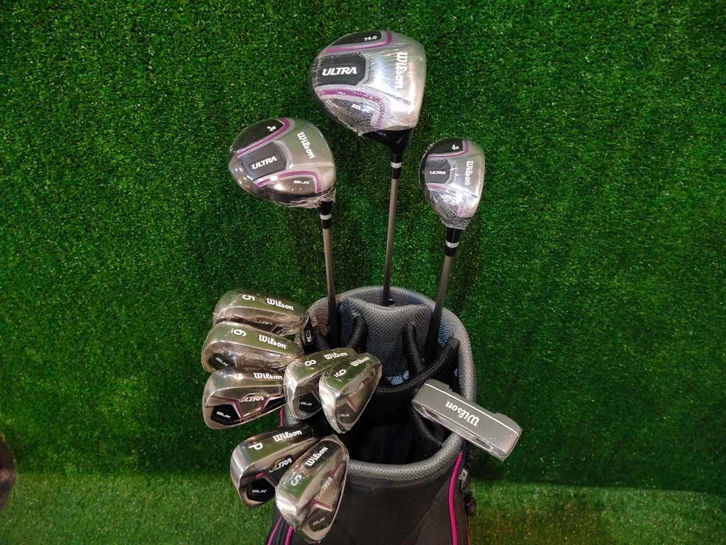 ไม้กอล์ฟครบชุดสำหรับผู้หญิง WILSON ULTRA BLK ไม้กอล์ฟครบชุดสำหรับผู้หญิง WILSON ULTRA BLK