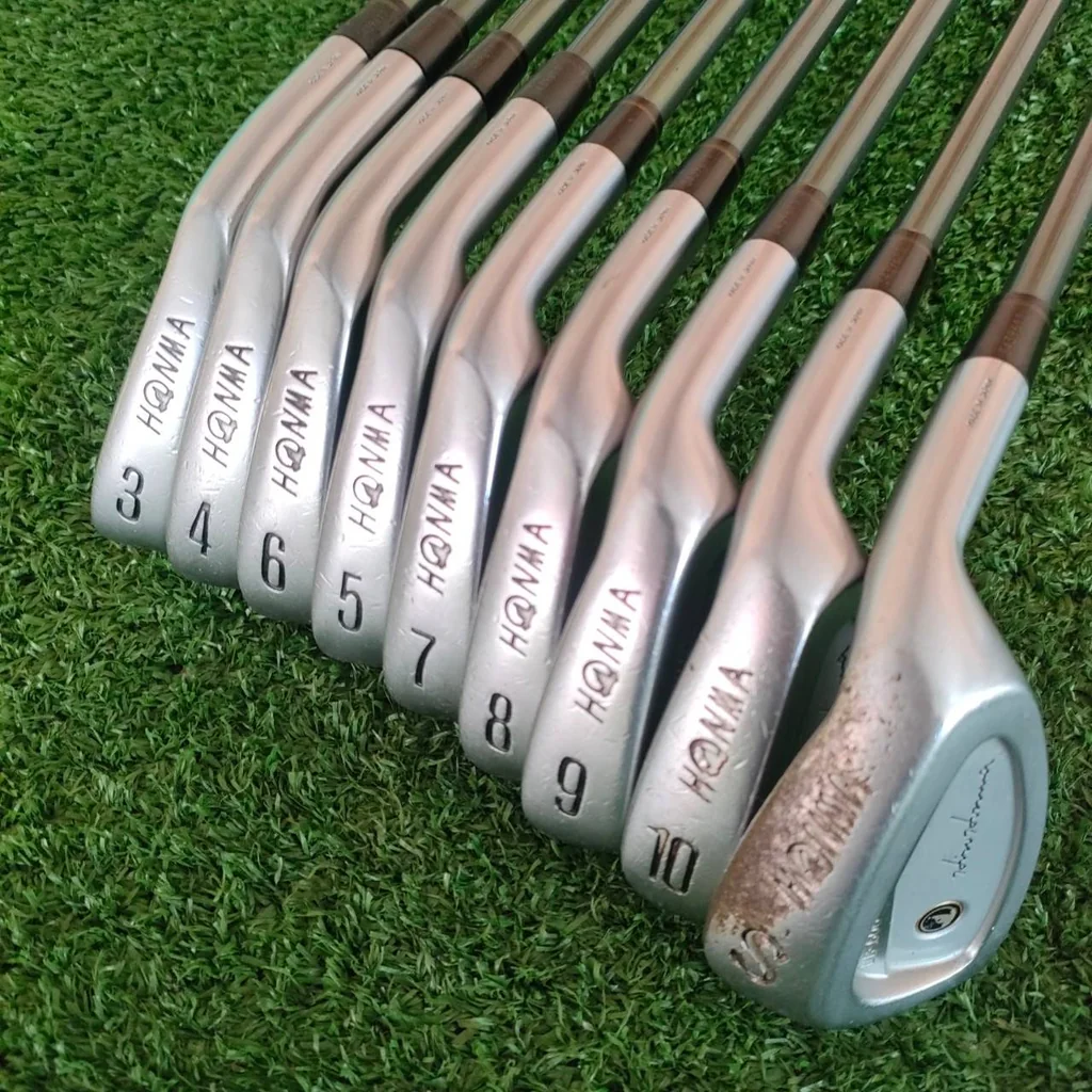 ชุดเหล็ก HONMA LB-606 CAVITY BACK มีเหล็ก 3 - 10 เเละ SW ก้าน SUPER LIGHT CARBON FLEX R-1 วัสดุพรีเมี่ยม FORGED จาก JAPAN SAKATA ก้านเบาพิเศษ ทำให้ตีง่ายมาก!! ไม้กอล์ฟมือสอง ของแท้ BY NakaraLuxurious ชุดเหล็ก HONMA LB-606 CAVITY BACK มีเหล็ก 3 - 10 เเละ SW ก้าน SUPER LIGHT CARBON FLEX R-1 วัสดุพรีเมี่ยม FORGED จาก JAPAN SAKATA ก้านเบาพิเศษ ทำให้ตีง่ายมาก!! ไม้กอล์ฟมือสอง ของแท้ BY NakaraLuxurious