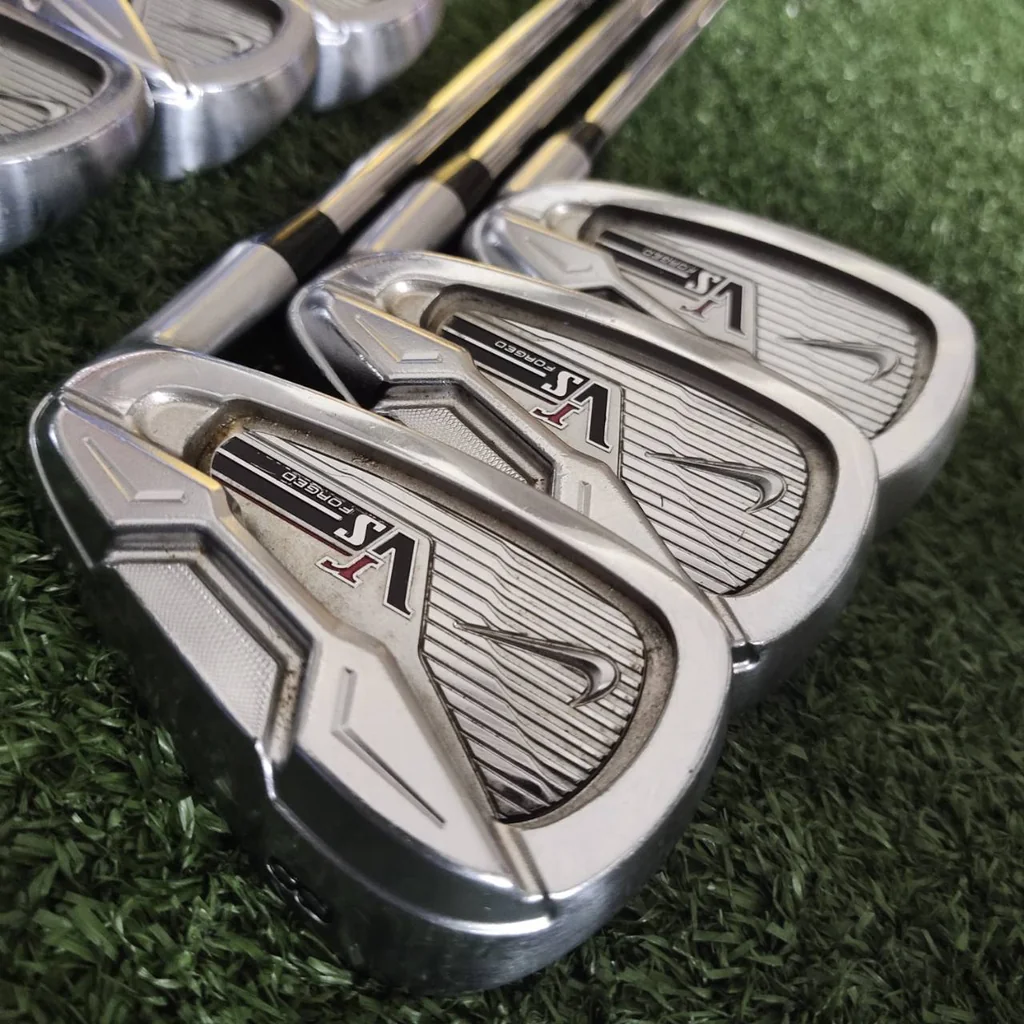 ชุดเหล็ก NIKE VR_S FORGED สุดยอดฟีลลิ่งของเหล็ก FORGED เน้นๆ แต่ตีง่ายและไกลมาก ชุดเหล็ก NIKE VR_S FORGED สุดยอดฟีลลิ่งของเหล็ก FORGED เน้นๆ แต่ตีง่ายและไกลมาก
