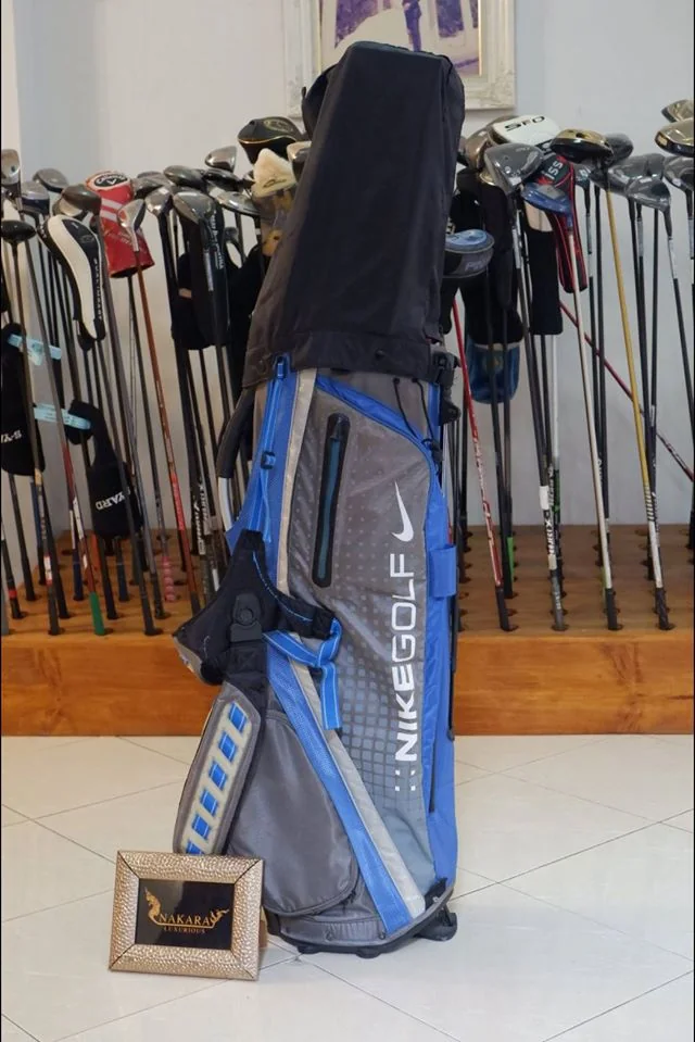 ถุงกอล์ฟ NIKE GOLF STAND BAG มือสอง สภาพดี ถุงกอล์ฟ NIKE GOLF STAND BAG มือสอง สภาพดี