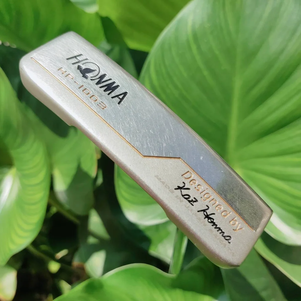 PUTTER HONMA HP-1003 DESIGNED BY KAZ HONMA MADE IN JAPAN SAKATA พัตเตอร์ลบบ slant neck ทรงตรง ตี follow throughได้อย่างง่ายดาย Super Mild Putter สุดยอดแห่ความเกาะไลน์ ให้สัมผัสพัตต์นุ่มมือสุดยอด ไม้กอล์ฟพรีเมี่ยมญี่ปุ่นมือสอง ของแท้ By NakaraLuxurious PUTTER HONMA HP-1003 DESIGNED BY KAZ HONMA MADE IN JAPAN SAKATA พัตเตอร์ลบบ slant neck ทรงตรง ตี follow throughได้อย่างง่ายดาย Super Mild Putter สุดยอดแห่ความเกาะไลน์ ให้สัมผัสพัตต์นุ่มมือสุดยอด ไม้กอล์ฟพรีเมี่ยมญี่ปุ่นมือสอง ของแท้ By NakaraLuxurious