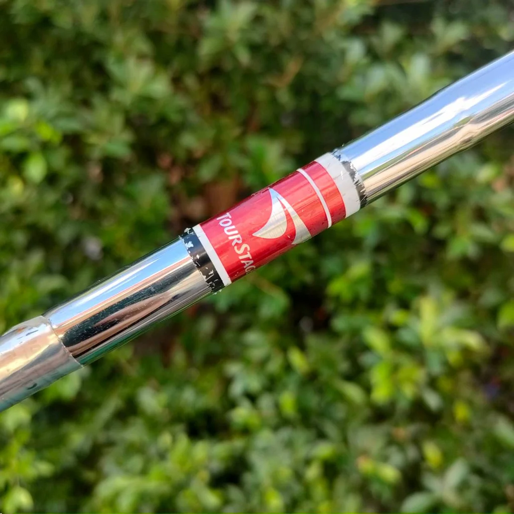 PUTTER TOURSTAGE M-1P ความยาว 34 นิ้ว ใส่กริพ IOMIC หน้าสัมผัสแบบพิเศษ นุ่มหนึบๆ ช่วยเกาะไลน์แบบขั้นเทพ!! ไม้กอล์ฟมือสอง ของแท้ BY NakaraLuxurious PUTTER TOURSTAGE M-1P ความยาว 34 นิ้ว ใส่กริพ IOMIC หน้าสัมผัสแบบพิเศษ นุ่มหนึบๆ ช่วยเกาะไลน์แบบขั้นเทพ!! ไม้กอล์ฟมือสอง ของแท้ BY NakaraLuxurious