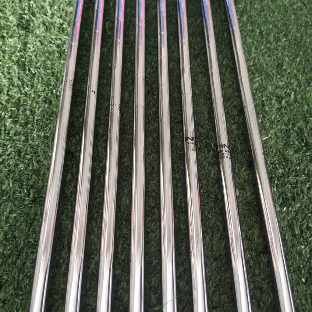 ชุดเหล็ก PING i3+ BLADE Offset น้อย: ช่วยนักกอล์ฟที่เก่งกว่าในการ “pick” ลูกจาก fairway แคบได้ง่าย