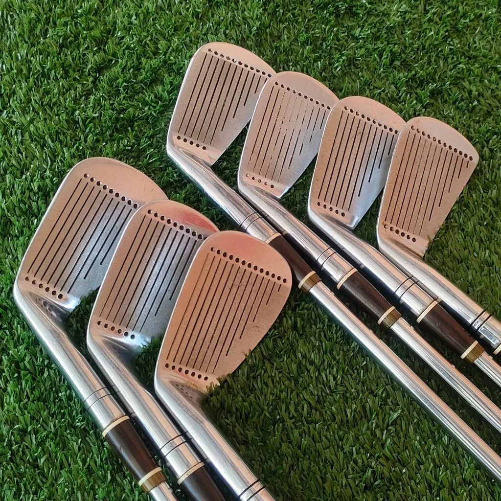 ชุดเหล็ก MACGRAGOR REG.086 GOLDEN BEAR มีเหล็ก 2-9 *** ขาดเหล็ก 6 *** ชุดเหล็ก MACGRAGOR REG.086 GOLDEN BEAR มีเหล็ก 2-9 *** ขาดเหล็ก 6 ***