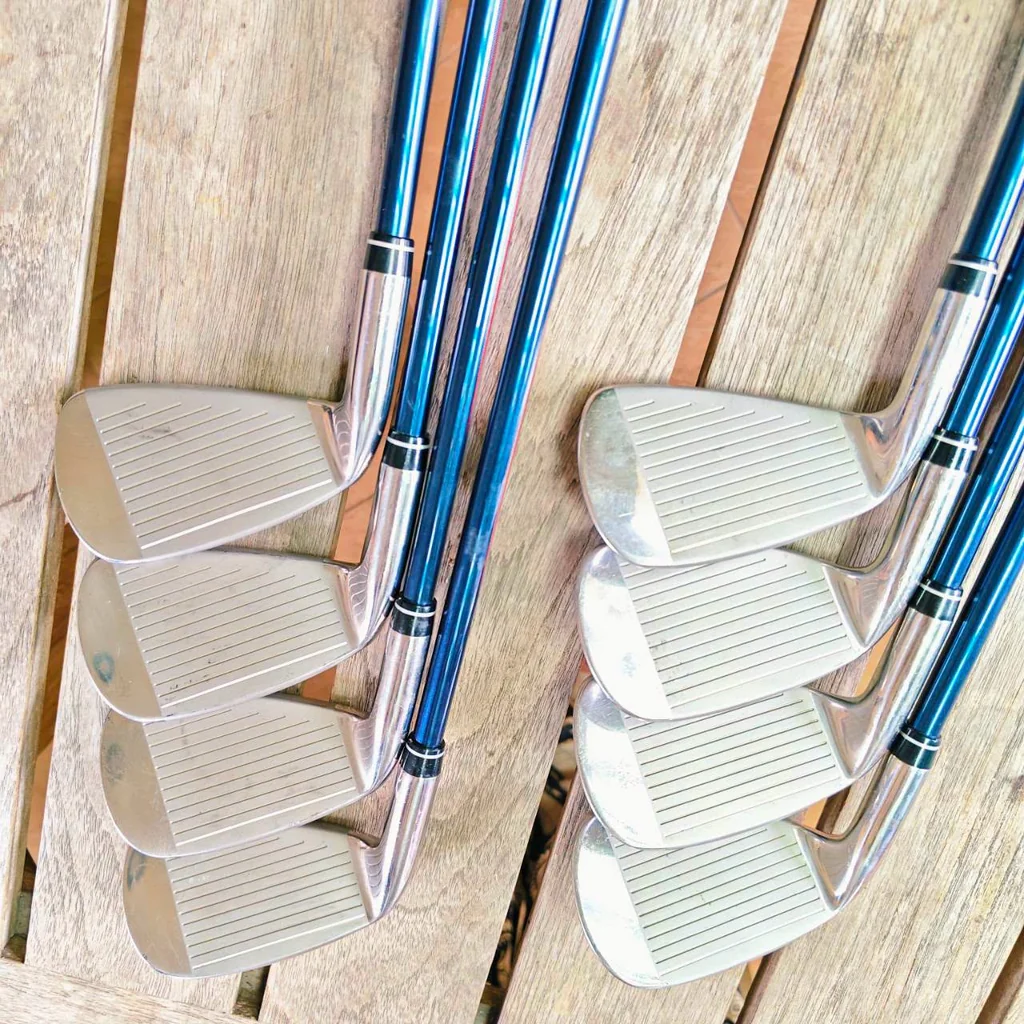 Iron Set Yonex V-mass 270 ก้านกราไฟต์เดิม ๆ FLEX R เหมาะสำหรับนักกอล์ฟทุกระดับ! Iron Set Yonex V-mass 270 ก้านกราไฟต์เดิม ๆ FLEX R เหมาะสำหรับนักกอล์ฟทุกระดับ!