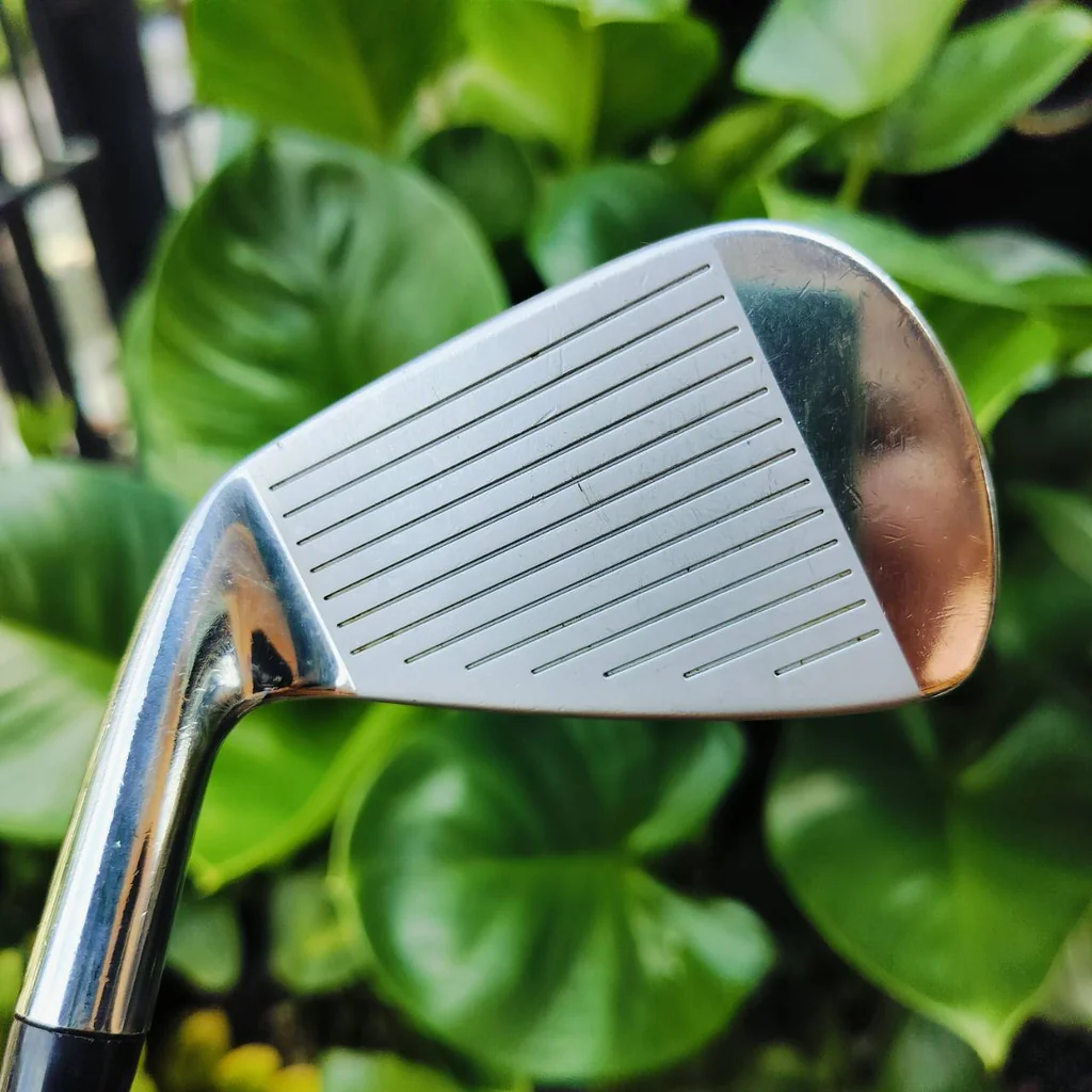 เหล็ก 6 KING COBRA FORGED SS ก้าน DYNAMIC GOLD S300 แม่นยำเป้าหมาย ใบ FORGED พรีเมี่ยม ไม้กอล์ฟพรีเมี่ยมมือสอง ของแท้ By NakaraLuxurious เหล็ก 6 KING COBRA FORGED SS ก้าน DYNAMIC GOLD S300 แม่นยำเป้าหมาย ใบ FORGED พรีเมี่ยม ไม้กอล์ฟพรีเมี่ยมมือสอง ของแท้ By NakaraLuxurious